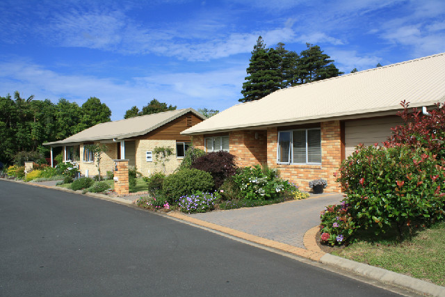 KeriKeri - charming retirement village with colourful gardens