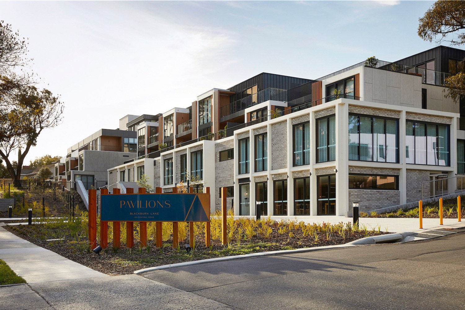 Pavilions Blackburn Lake - boutique retirement community